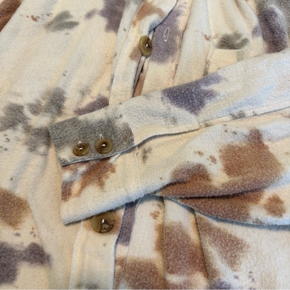 Oversize Fleece Shacket - Picture 3 of 4